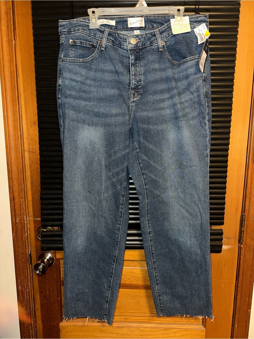 NWT Universal thread mid rise 80s slim jeans